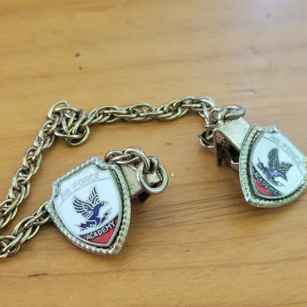 Vintage USAF Air Force Academy Shield Pin Chain Collar Tabs Sweetheart